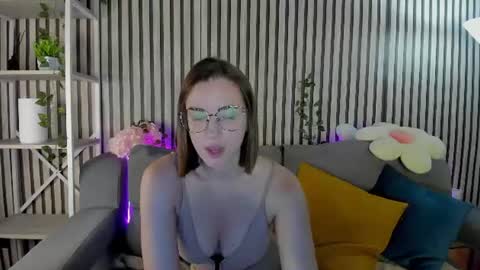 Snapshot of nancy__carter chatting on 08/04/26, 09:23 Nancy online show from 08/04/26, 09:23