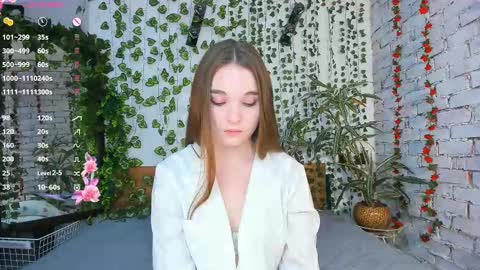 Luna online show from 02/24/25, 06:27