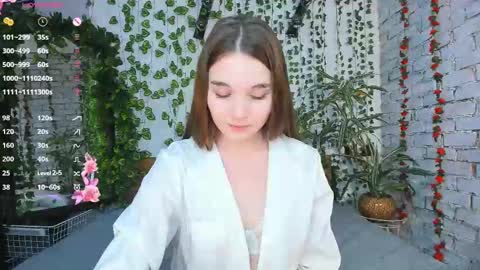 Luna online show from 02/24/25, 09:32