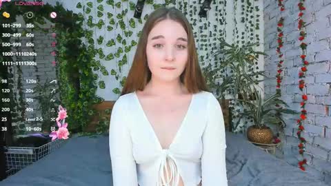 Luna online show from 02/24/25, 03:42