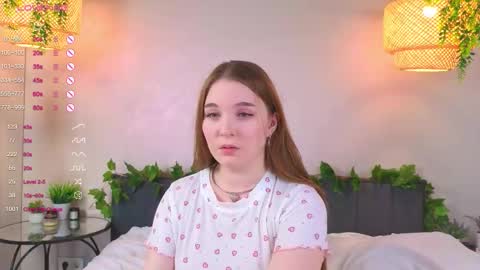 Luna online show from 09/24/25, 05:11