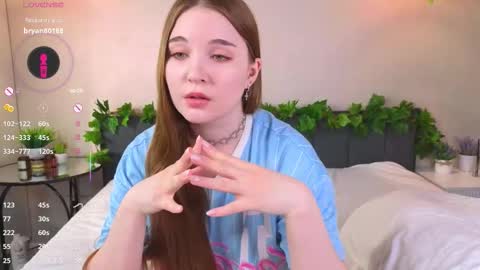 Luna online show from 11/07/25, 05:29