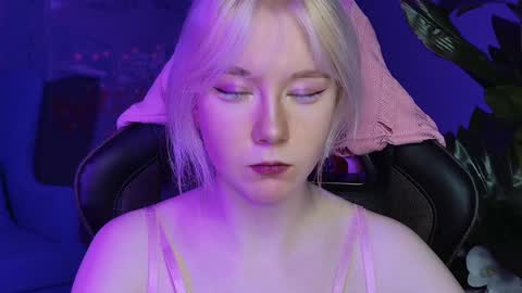 nancymartinez online show from 01/19/25, 05:05