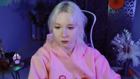 nancymartinez online show from 02/25/25, 01:06