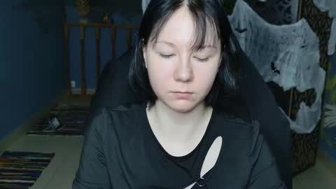 nancymartinez online show from 10/30/25, 05:09