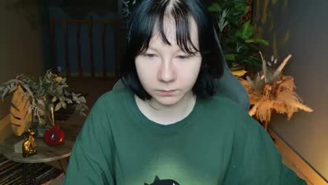 nancymartinez online show from 12/17/25, 05:02