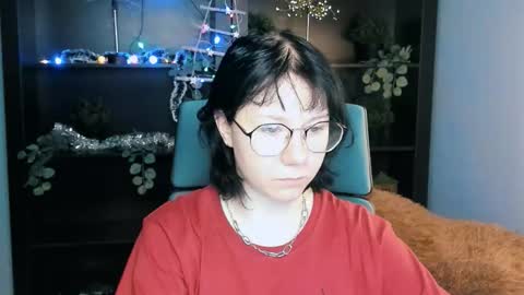 nancymartinez online show from 12/18/25, 05:13