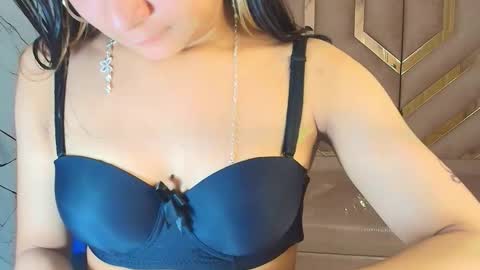 Snapshot of nanncy_r_ chatting on 10/02/25, 12:45 Nancy online show from 10/02/25, 12:45
