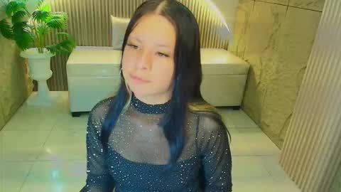 Snapshot of nanncy_r_ chatting on 10/15/25, 08:09 Nancy online show from 10/15/25, 08:09