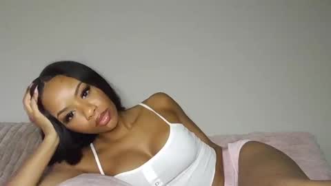 Nanneypooh online show from 10/22/25, 07:19