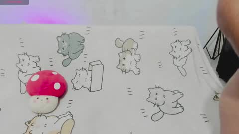 Snapshot of naoko_uwu chatting on 05/19/26, 01:00 Naoko online show from 05/19/26, 01:00