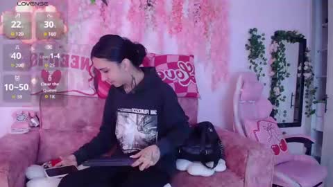 naomi_femme online show from 06/22/26, 11:51