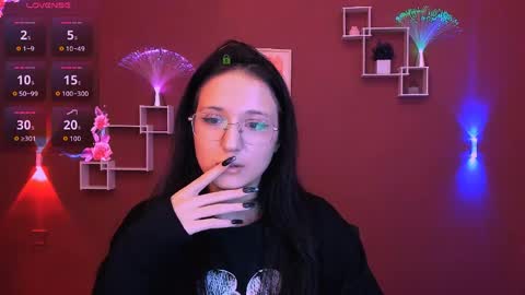 naomi_fox__ online show from 05/01/26, 08:24