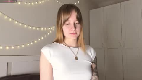 Naomi online show from 10/28/25, 07:05