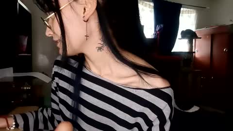 Snapshot of naomi_unu chatting on 03/04/26, 05:08 Naomi online show from 03/04/26, 05:08