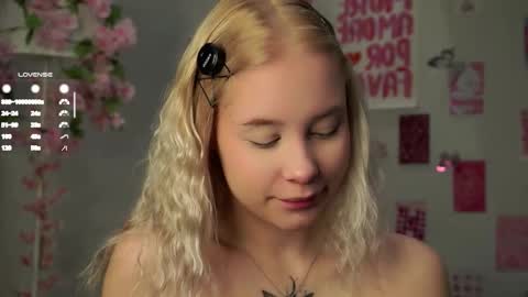 Snapshot of naomibry chatting on 01/17/26, 11:26 Angel online show from 01/17/26, 11:26