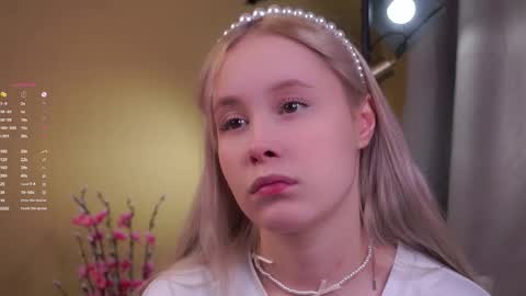 Snapshot of naomibry chatting on 03/05/26, 12:56 Angel online show from 03/05/26, 12:56