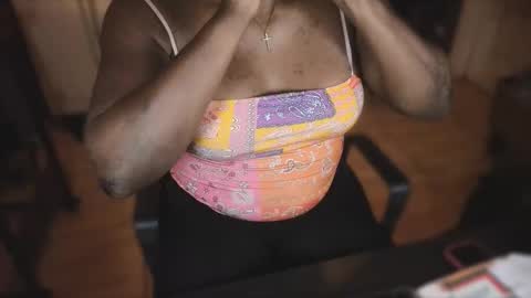 Naomi online show from 11/20/25, 06:13