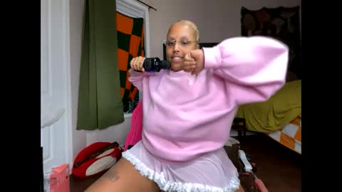 Snapshot of naomigiirl6 chatting on 12/23/24, 03:12 Naomigiirl6 online show from 12/23/24, 03:12