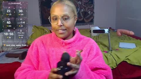 Snapshot of naomigiirl6 chatting on 12/26/24, 06:12 Naomigiirl6 online show from 12/26/24, 06:12