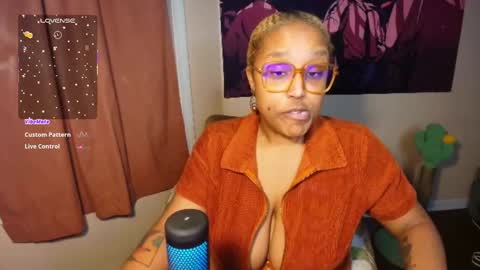 Snapshot of naomigiirl6 chatting on 02/07/25, 12:20 Naomigiirl6 online show from 02/07/25, 12:20