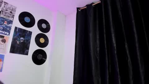 naomiharuno online show from 10/17/25, 02:04