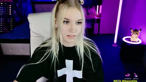 naomihita online show from 12/15/25, 04:44