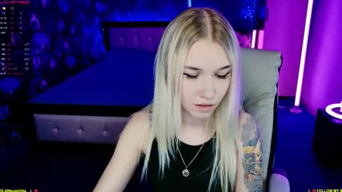 Snapshot of naomihita chatting on 01/16/26, 12:42 naomihita online show from 01/16/26, 12:42