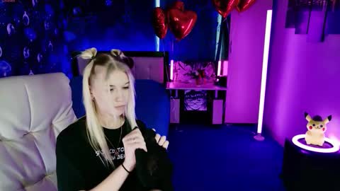 Snapshot of naomihita chatting on 02/13/26, 12:23 naomihita online show from 02/13/26, 12:23