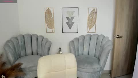 Naomi Campbell online show from 10/25/25, 06:35