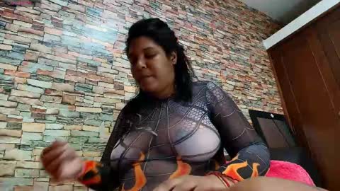 Naomi Campbel online show from 04/28/26, 10:15