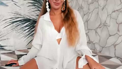 Naomi online show from 06/17/26, 04:26