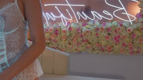 Naomi online show from 01/22/25, 11:45