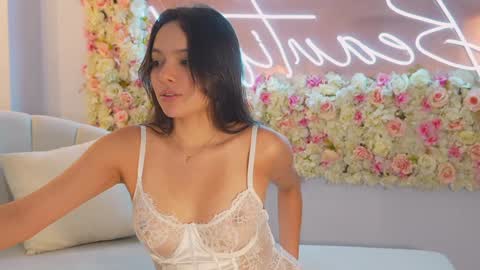 Naomi online show from 01/22/25, 02:46