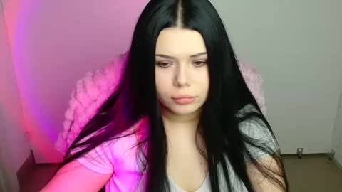 Naomi online show from 10/12/25, 05:12