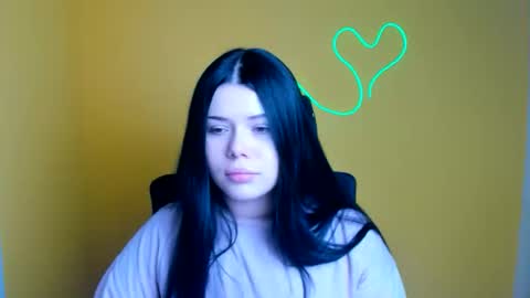 Naomi online show from 10/18/25, 05:35