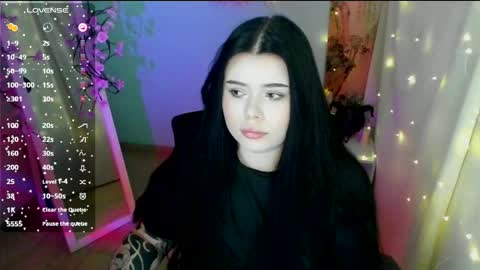 Naomi online show from 05/11/26, 08:20