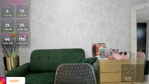 Naomi     online show from 10/24/25, 02:02