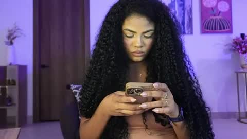 Naomi     online show from 06/11/26, 02:33
