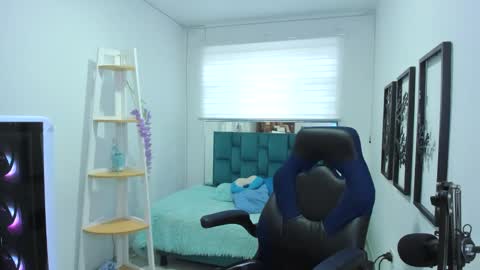 naomy_sex_69 online show from 10/23/25, 08:18