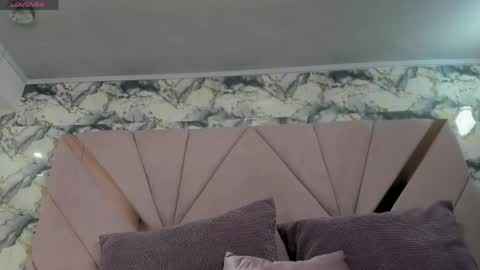 Snapshot of naomy_sexy_ chatting on 04/24/26, 11:56 Naomy online show from 04/24/26, 11:56