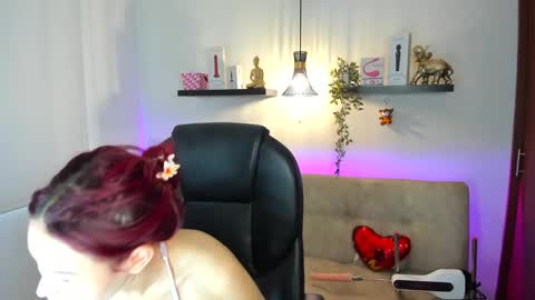 Naomy Stanley online show from 05/10/26, 09:31