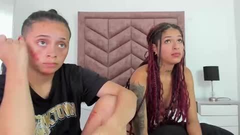 NaomyAndDany online show from 01/21/25, 11:24