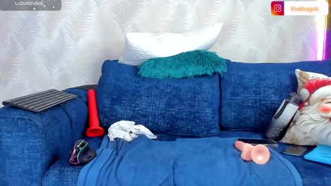 Naomy Cole online show from 12/18/24, 07:04