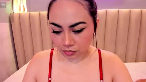 Snapshot of naomymonroe_ chatting on 02/22/26, 05:11 Naomy online show from 02/22/26, 05:11