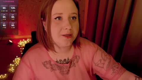 Snapshot of naomyreyyy chatting on 12/21/25, 06:26 Naomy Rey online show from 12/21/25, 06:26