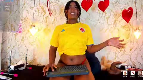 Naomy online show from 06/17/26, 08:43