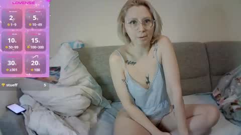 Snapshot of naozuqace chatting on 01/16/25, 05:01 NaozuQAce online show from 01/16/25, 05:01