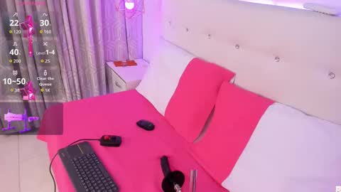 nara_pink online show from 11/01/25, 06:32