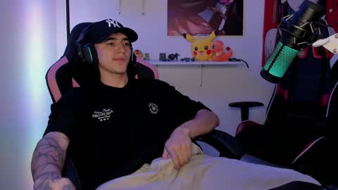 Snapshot of naranjo_seb chatting on 01/03/25, 08:10 sebastian online show from 01/03/25, 08:10